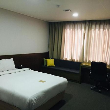 Jeonju Yeonghwa Hotel Exteriör bild