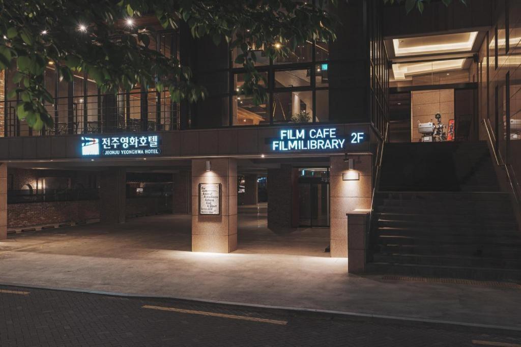 Jeonju Yeonghwa Hotel Exteriör bild