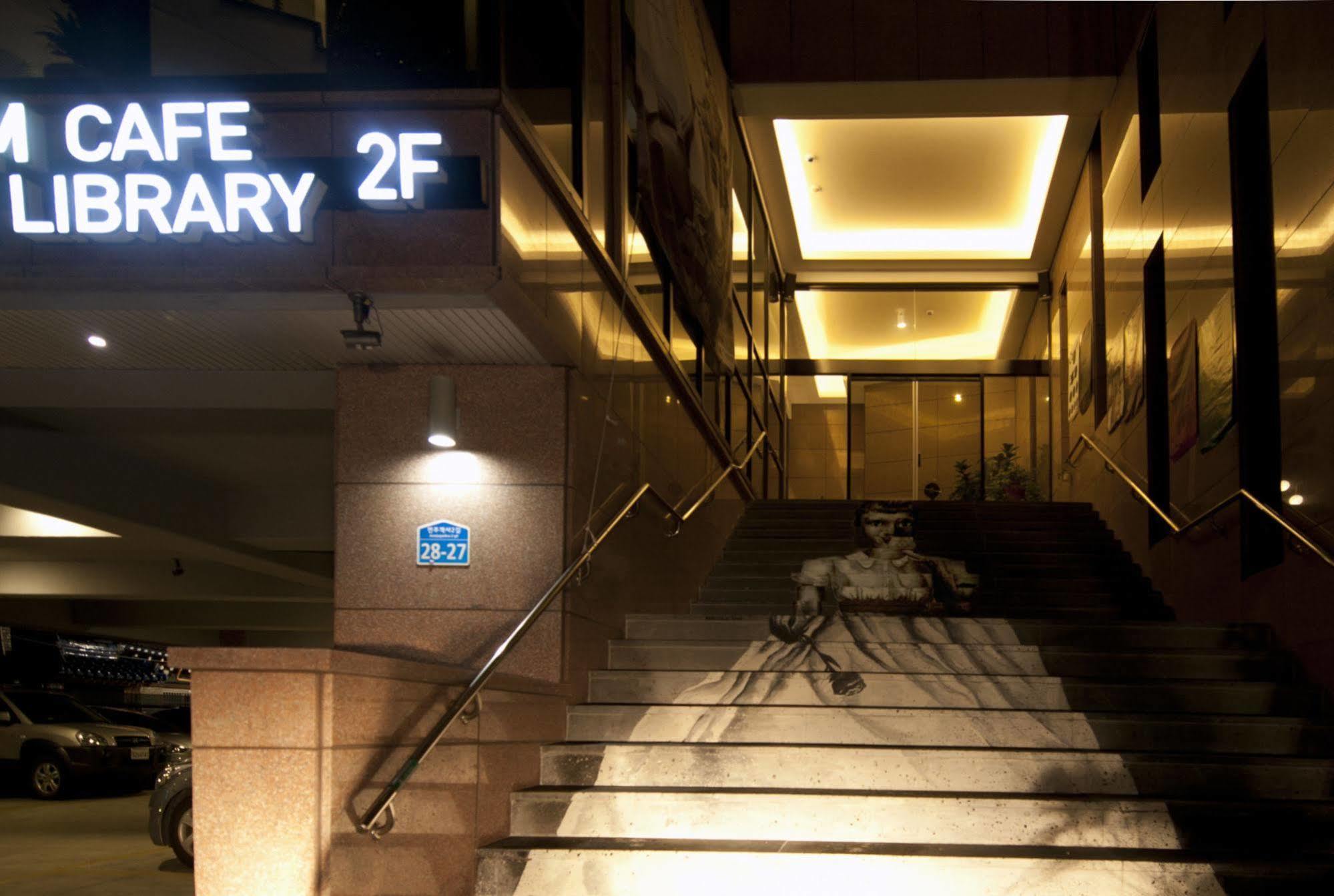 Jeonju Yeonghwa Hotel Exteriör bild